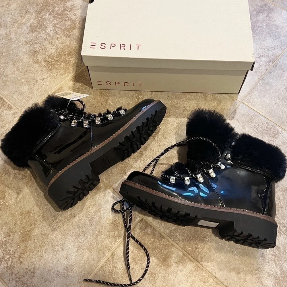 🆕 Esprit Celestin faux patent leather fur lace up fashion boots black